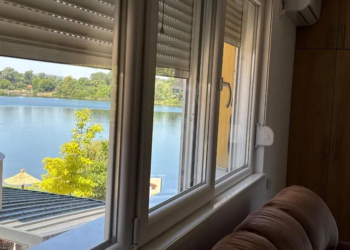 3 Bmb 公寓 Veliko Gradište